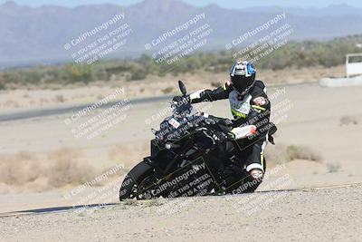 media/Oct-02-2025-Racers Edge (Thu) [[2c91cb6ab3]]/3-B Group/Session 1-Turn 9 Inside (1020am)/